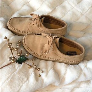 Clark’s Weavers lace up suede shoes